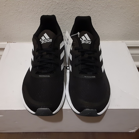 Adidas - Picture 3 of 4